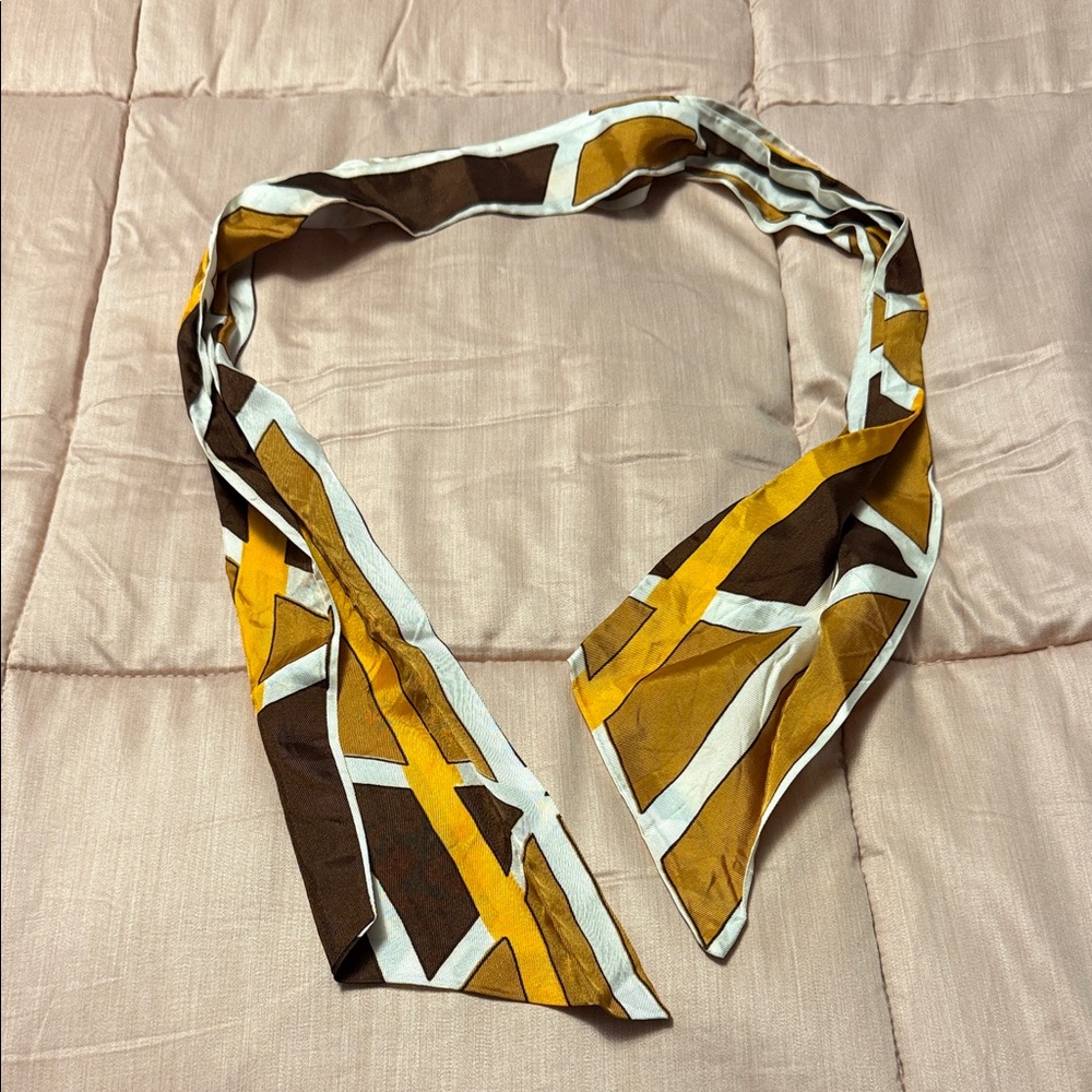 💋5/$25💋 Modern Geometric Scarf in Brown and Yellow